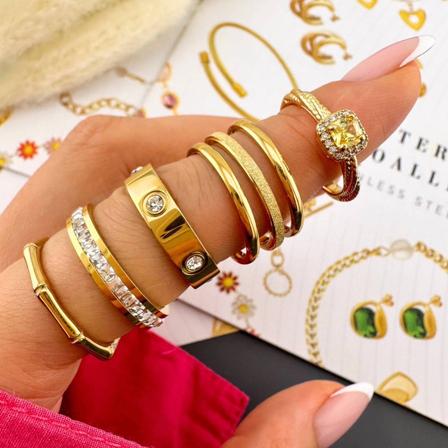 Anillo, 18K Chapado en oro, Circonita cúbica, Tallas 7 y 8