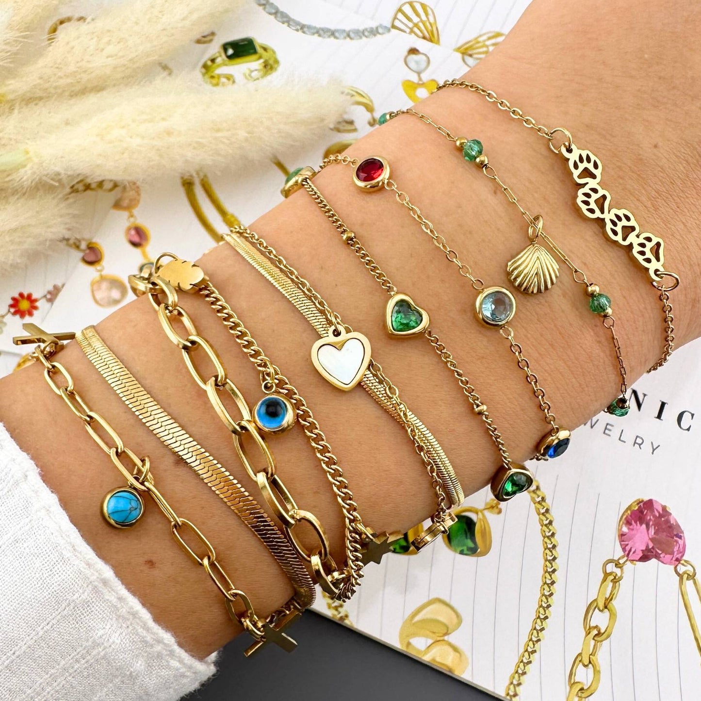Pulsera de corazones, 18 k Chapado en oro, Circonita cúbica