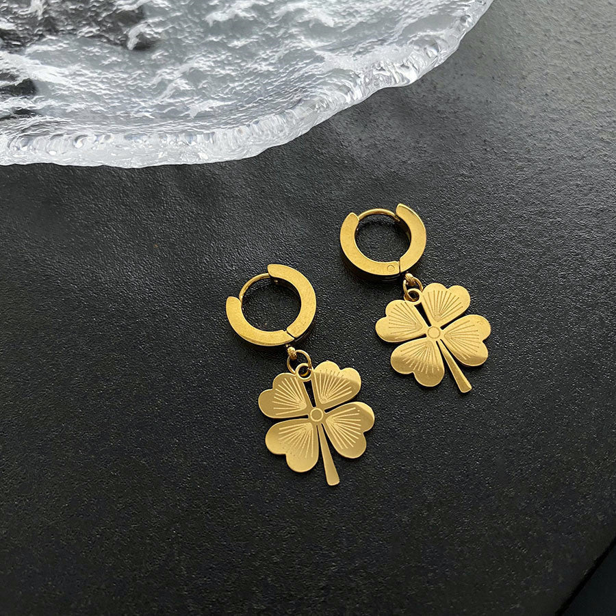 Four-leaf clover earring